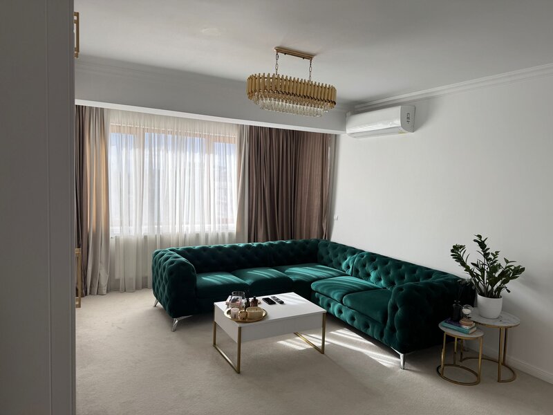 Complex Solar Metalurgiei, apartament cu 3 camere + 2 locuri de parcare .