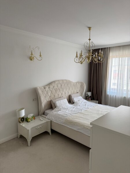 Complex Solar Metalurgiei, apartament cu 3 camere + 2 locuri de parcare .
